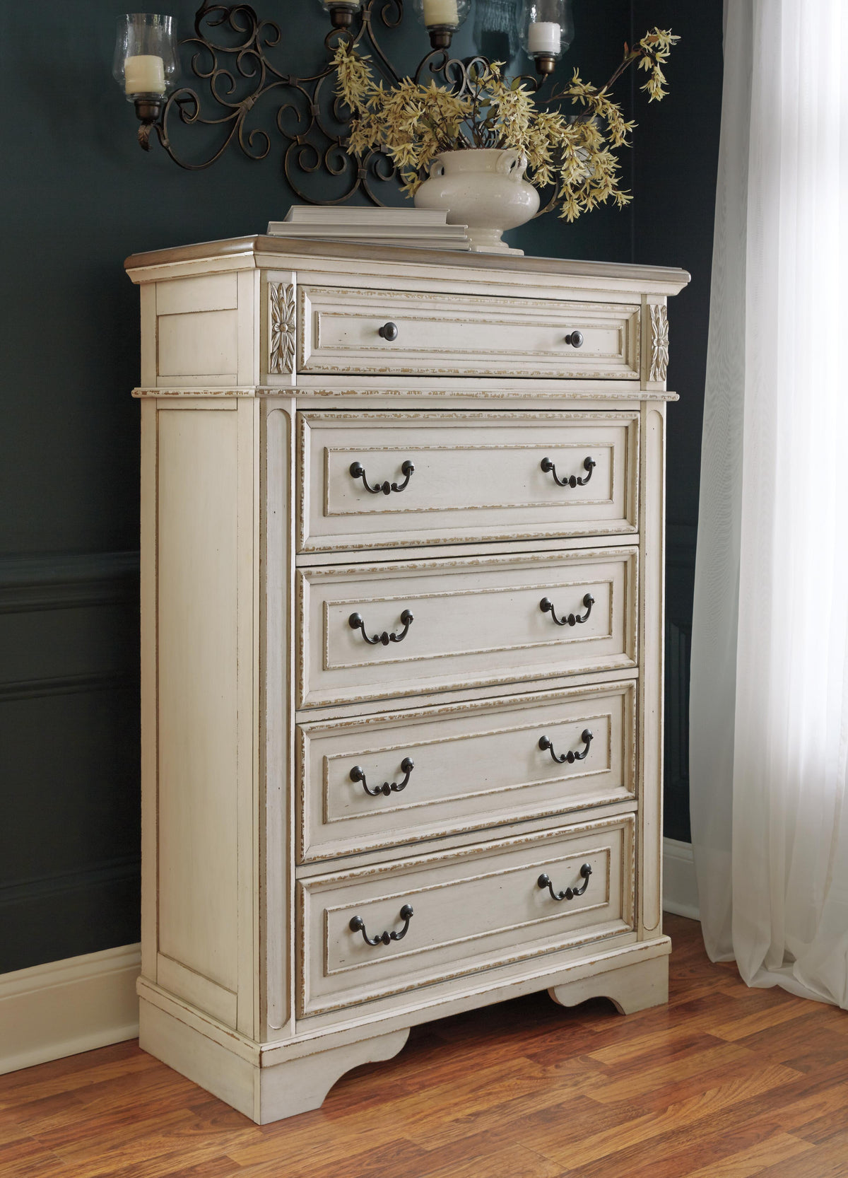 Realyn Chests
