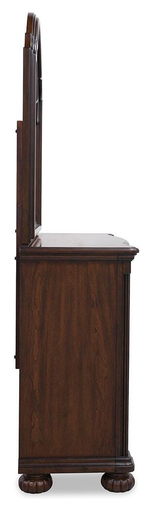 Lavinton Bedroom Sets
