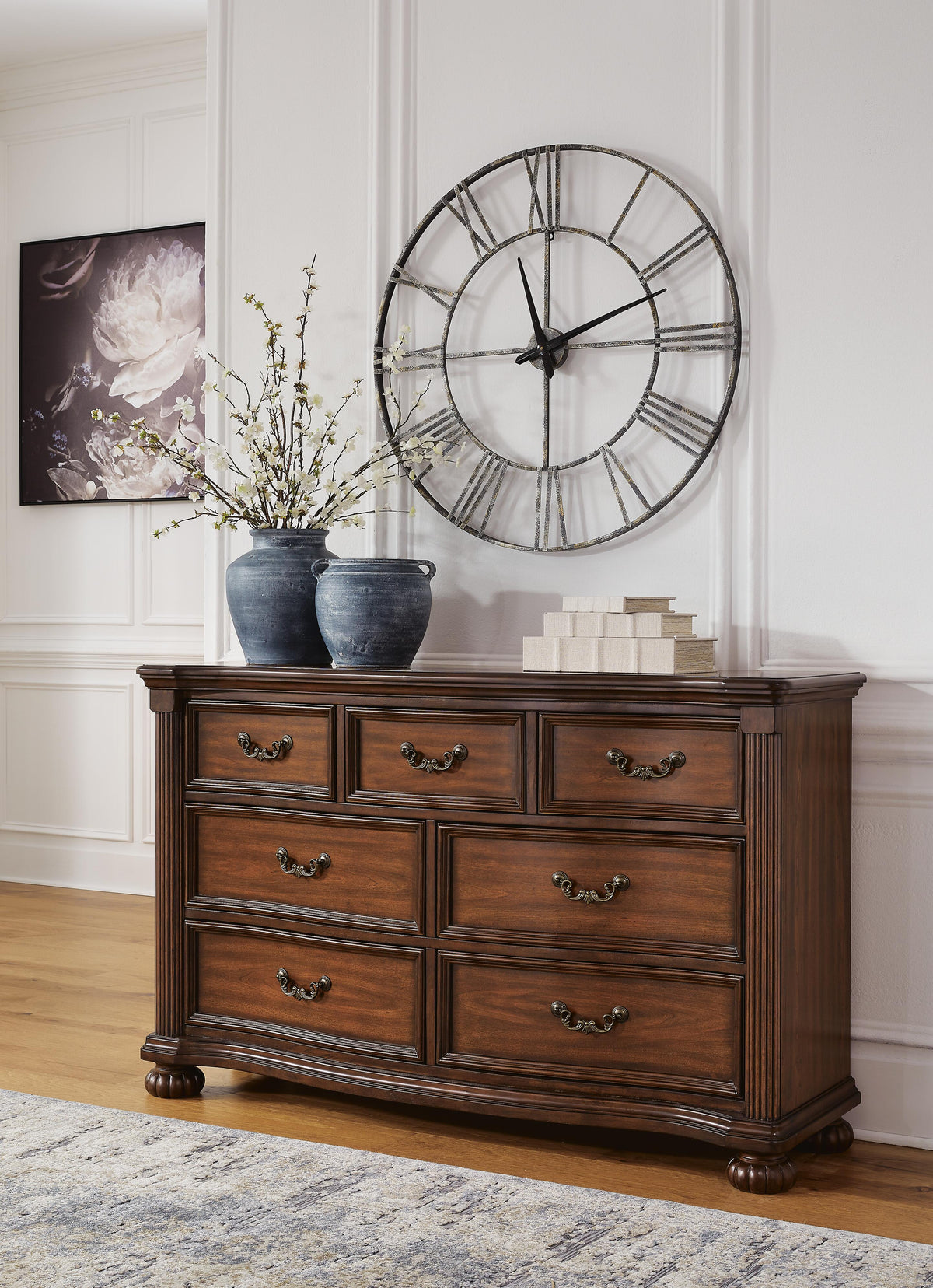 Lavinton Dressers