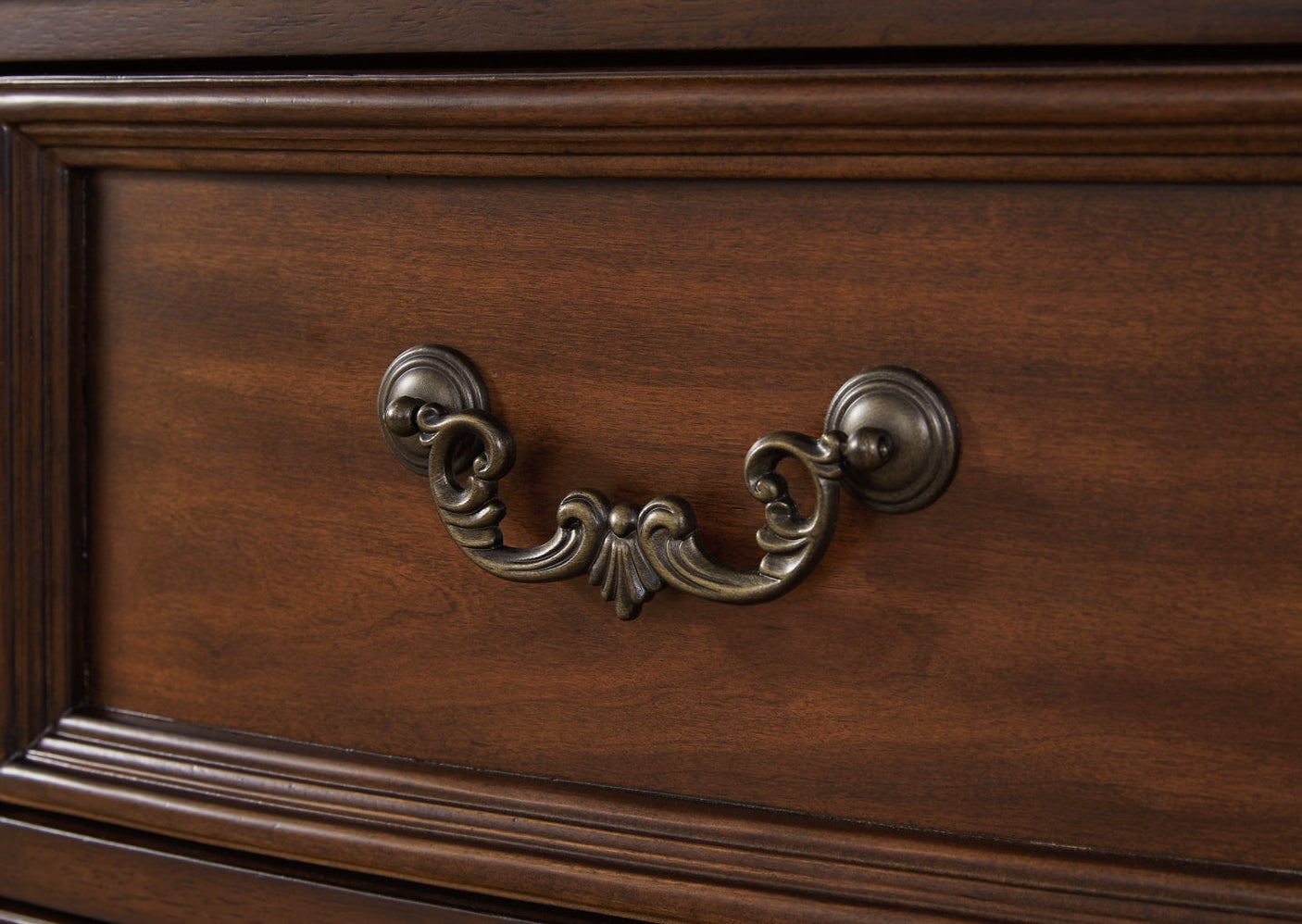 Lavinton Chests