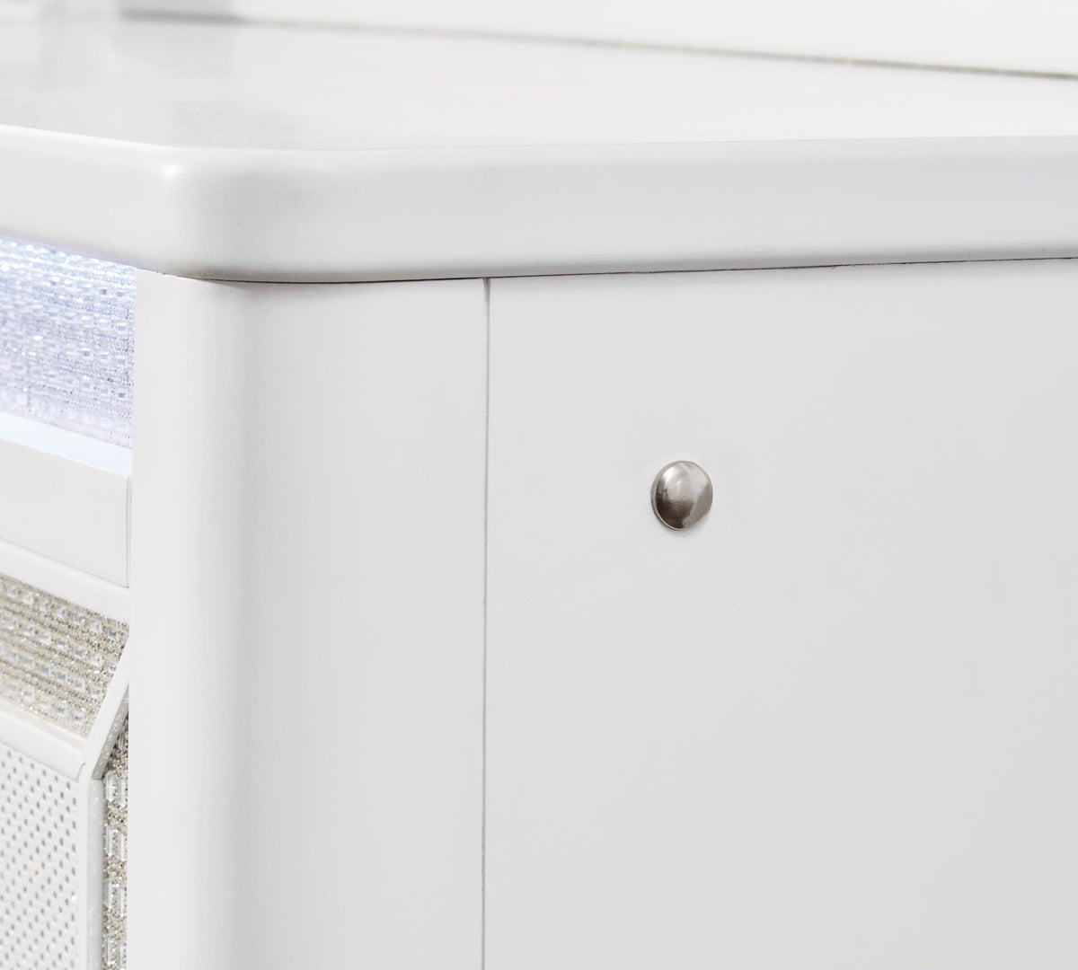 Chalanna Dressers