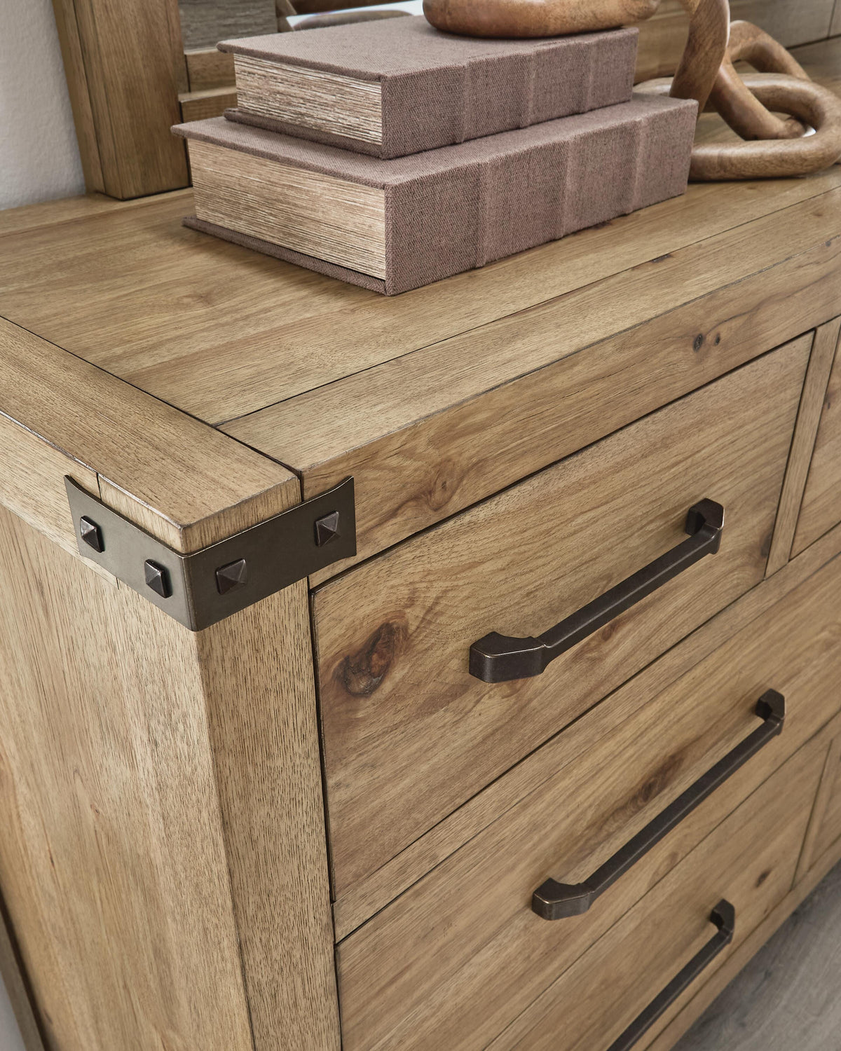 Ridgester Dressers