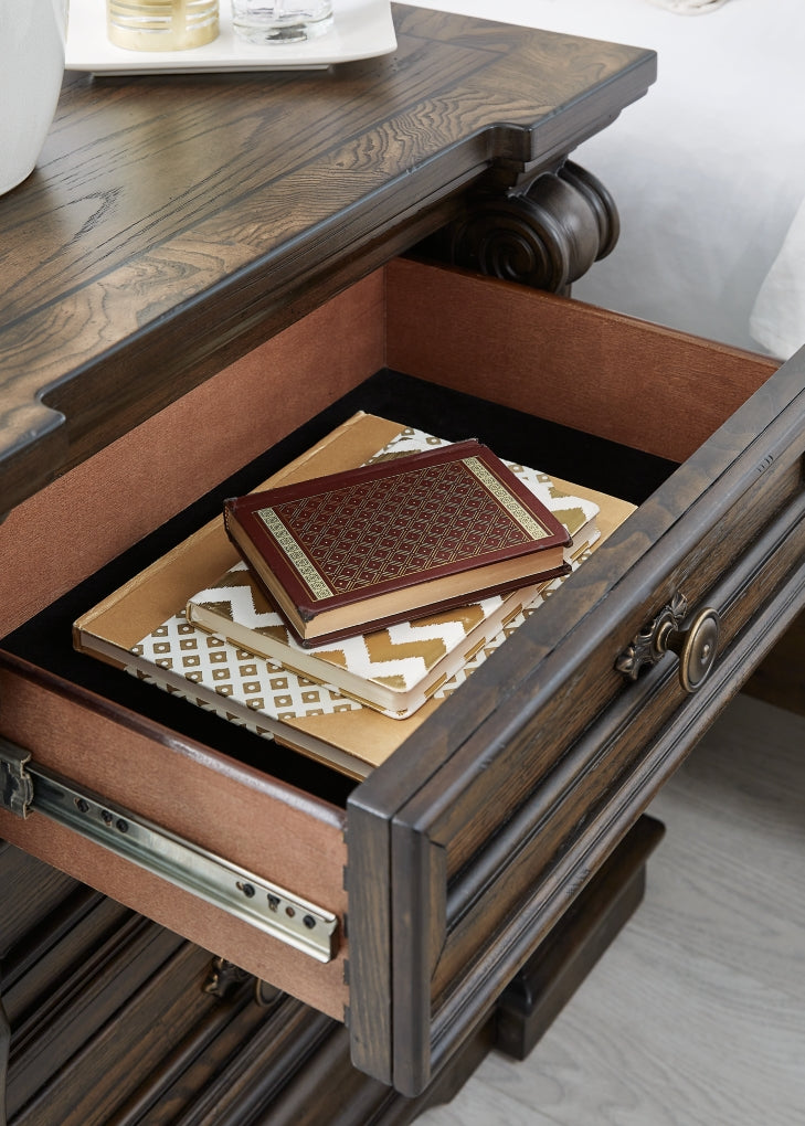 Maylee Nightstands
