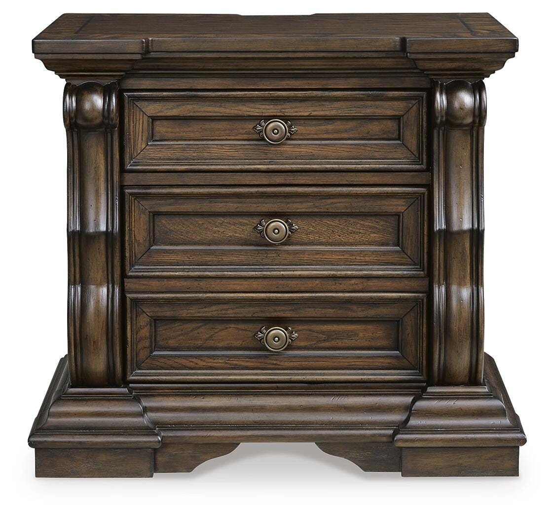 Maylee Canopy Bed Bedroom Set