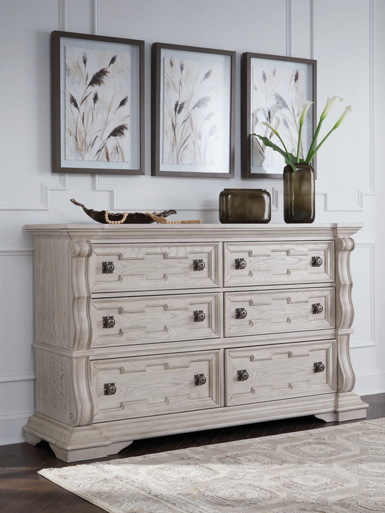 Bruchandi Dressers