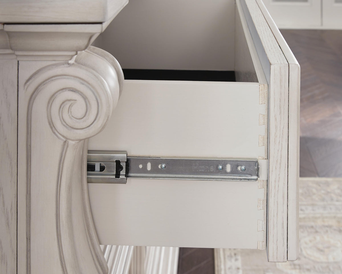 Bruchandi Dressers