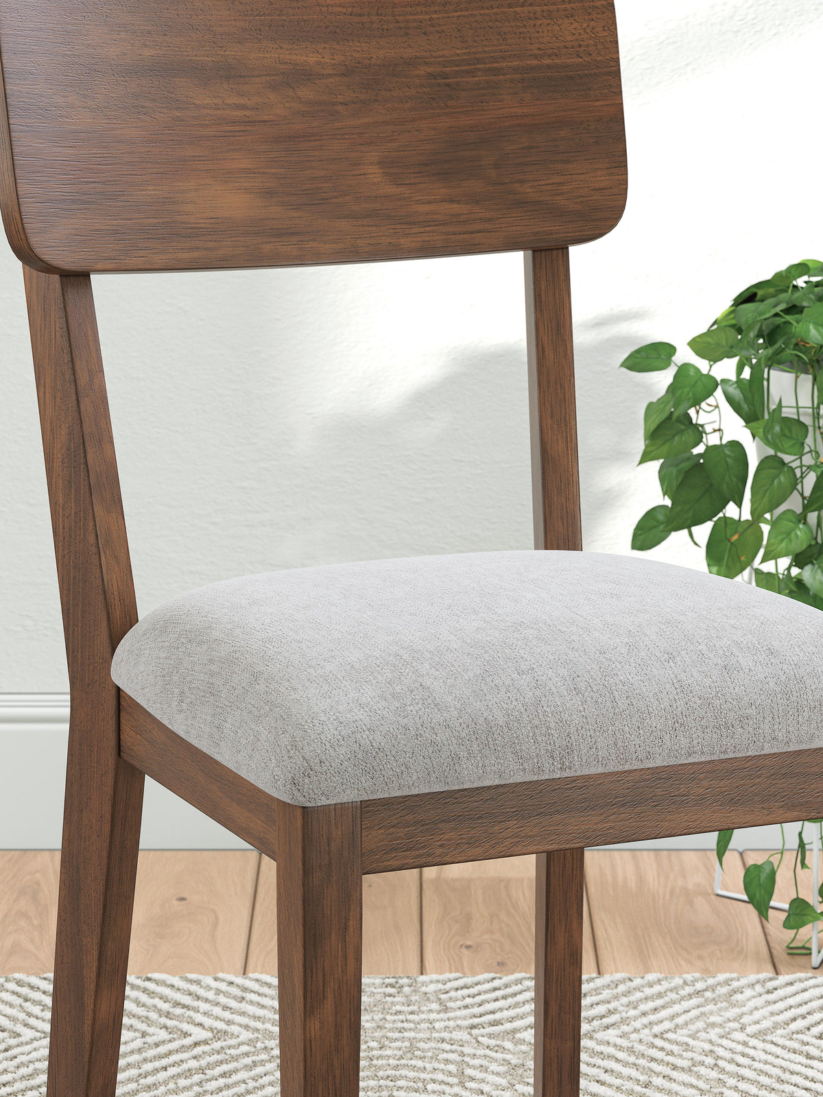 Tameride Side Chairs (Set of 2)