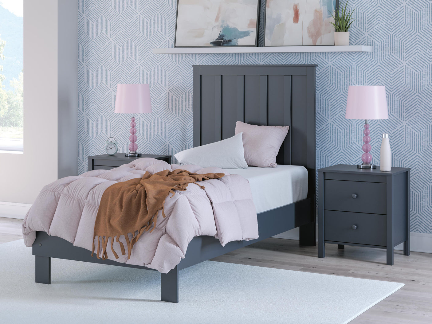 Simmenfort Platform Bed