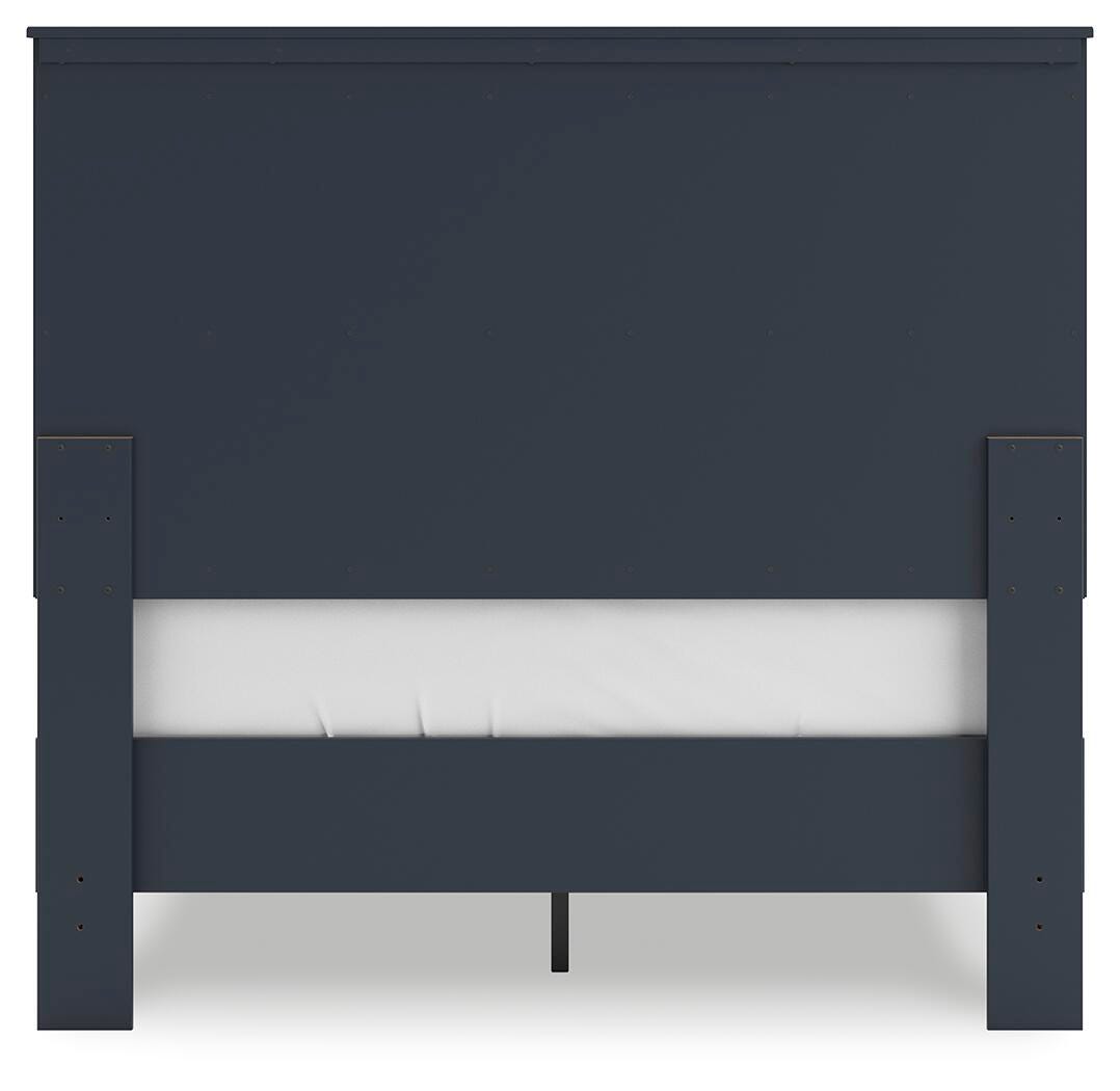 Simmenfort Platform Bed