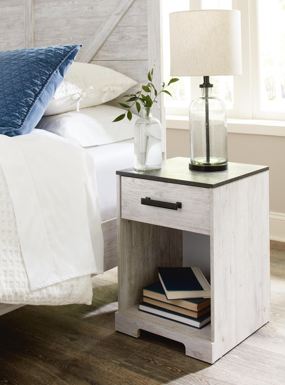 Shawburn Nightstands