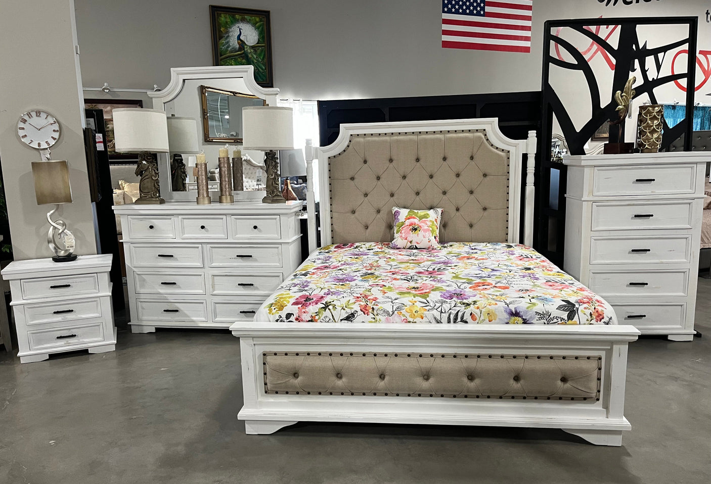 Sam White Queen Bedroom Set