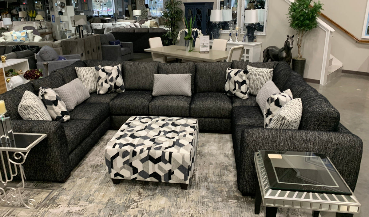 Tuxedo 3pc Sectional with FREE Ottoman