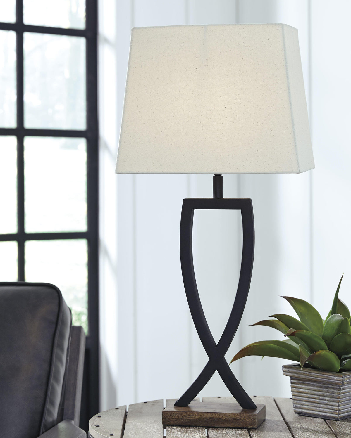 Makara Table Lamps