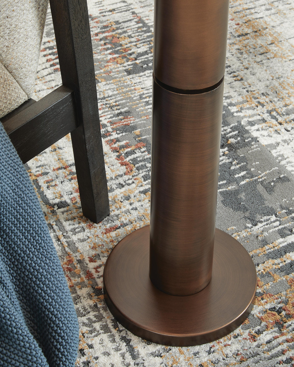 Wendfield Floor Lamps