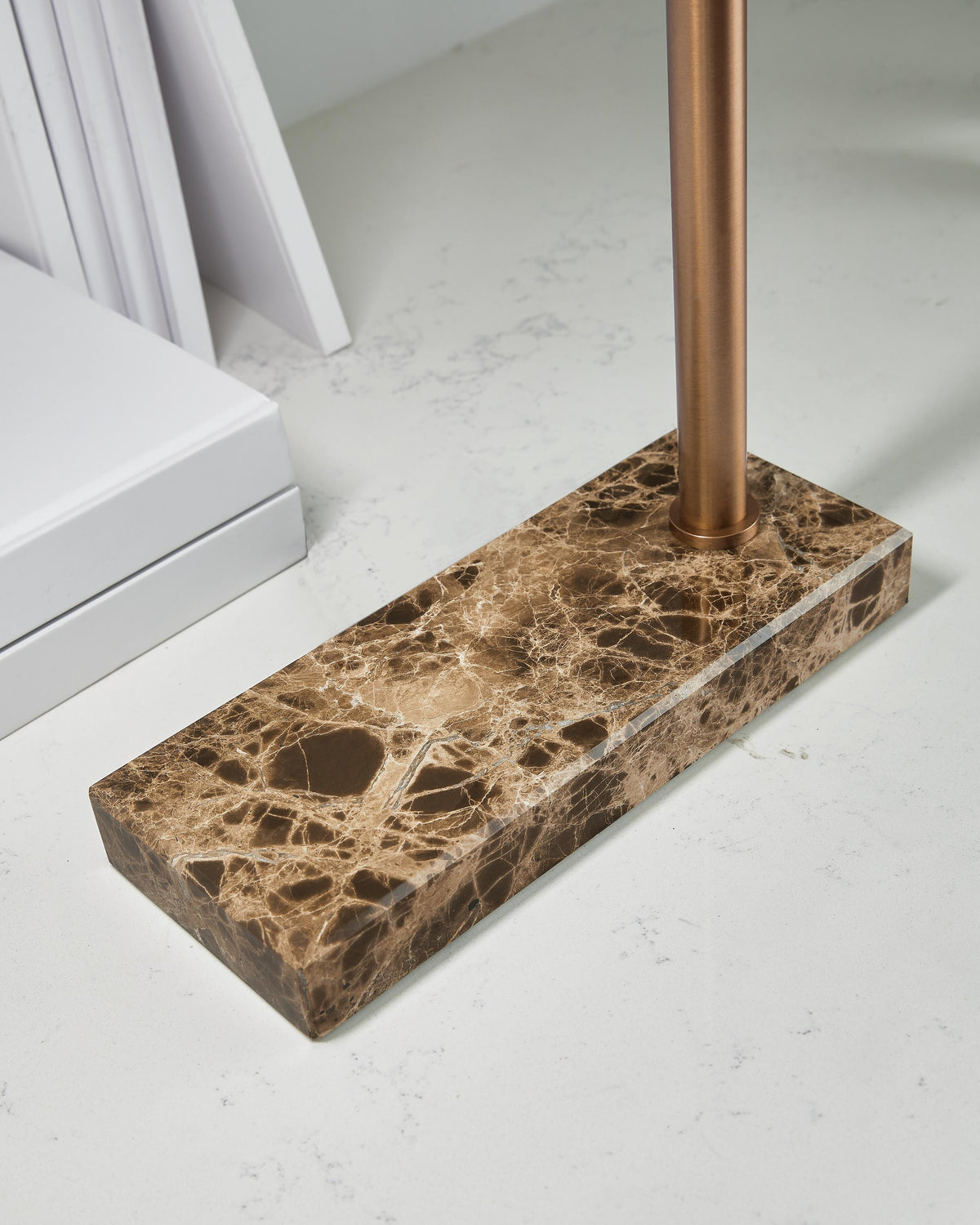Yafe Desk Lamps