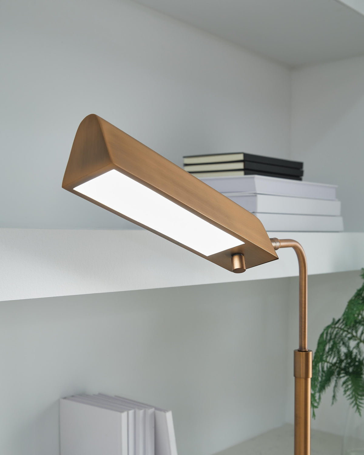 Yafe Desk Lamps