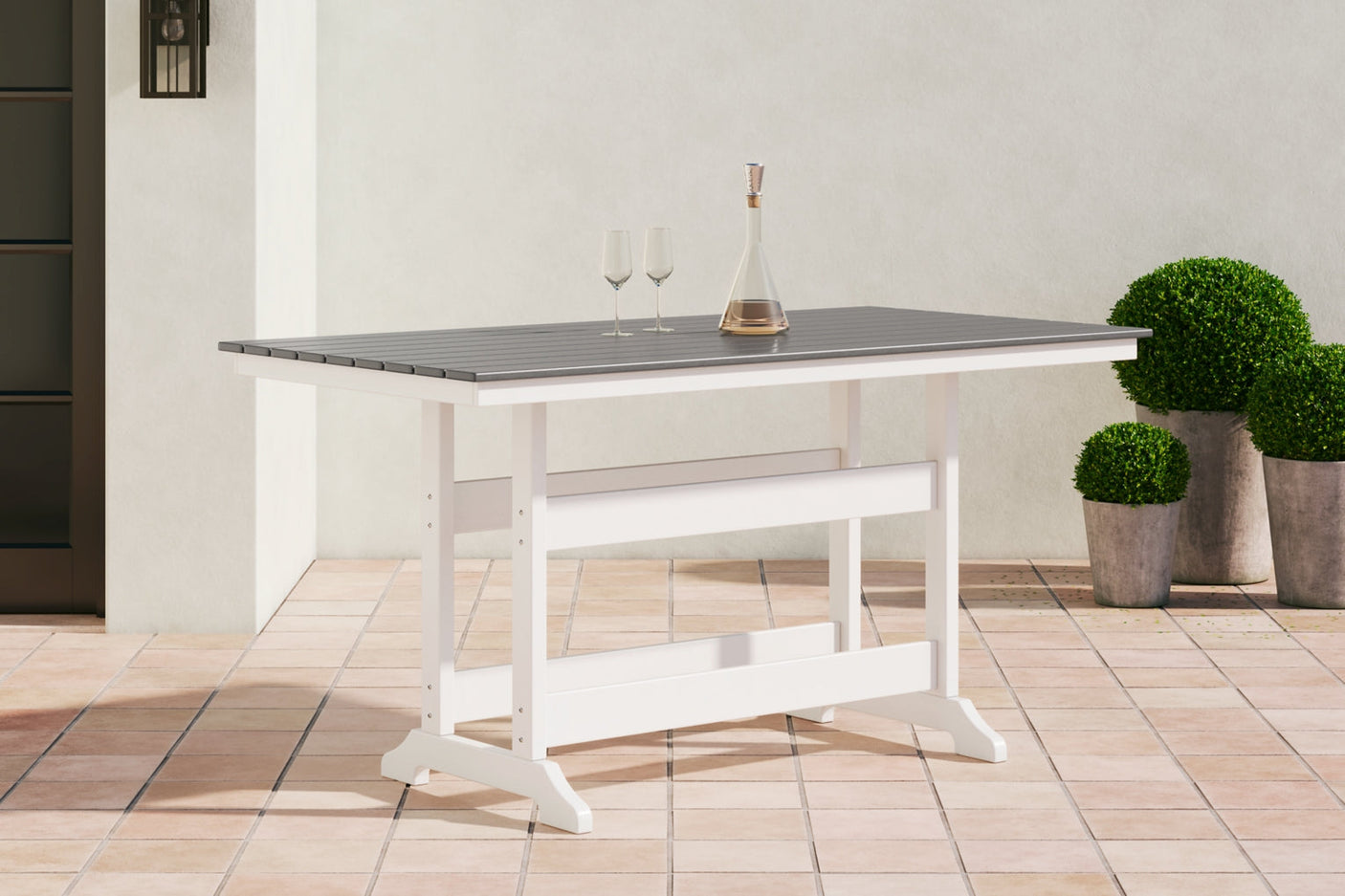 Transville Outdoor Bar Set
