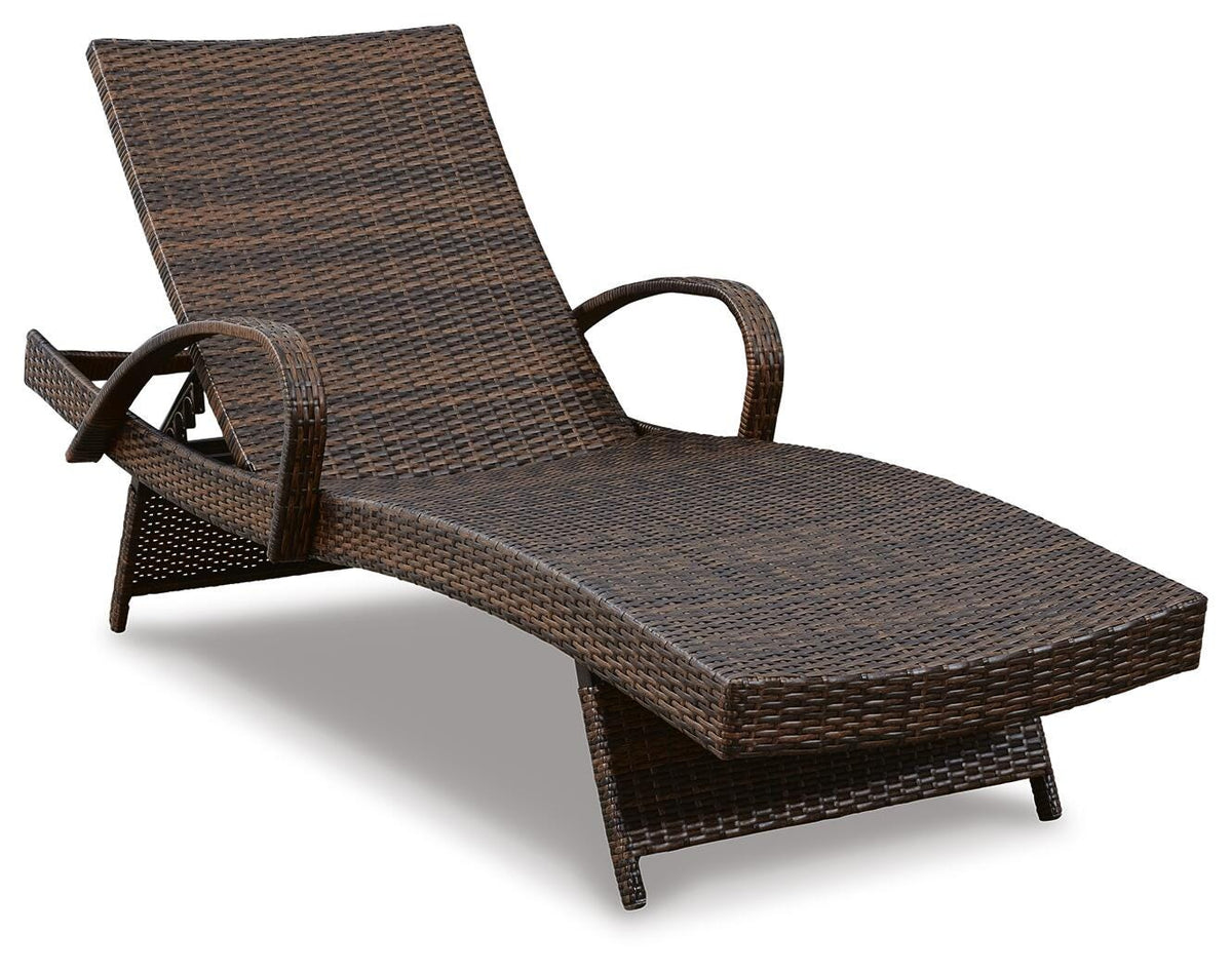 Kantana Outdoor Chair
