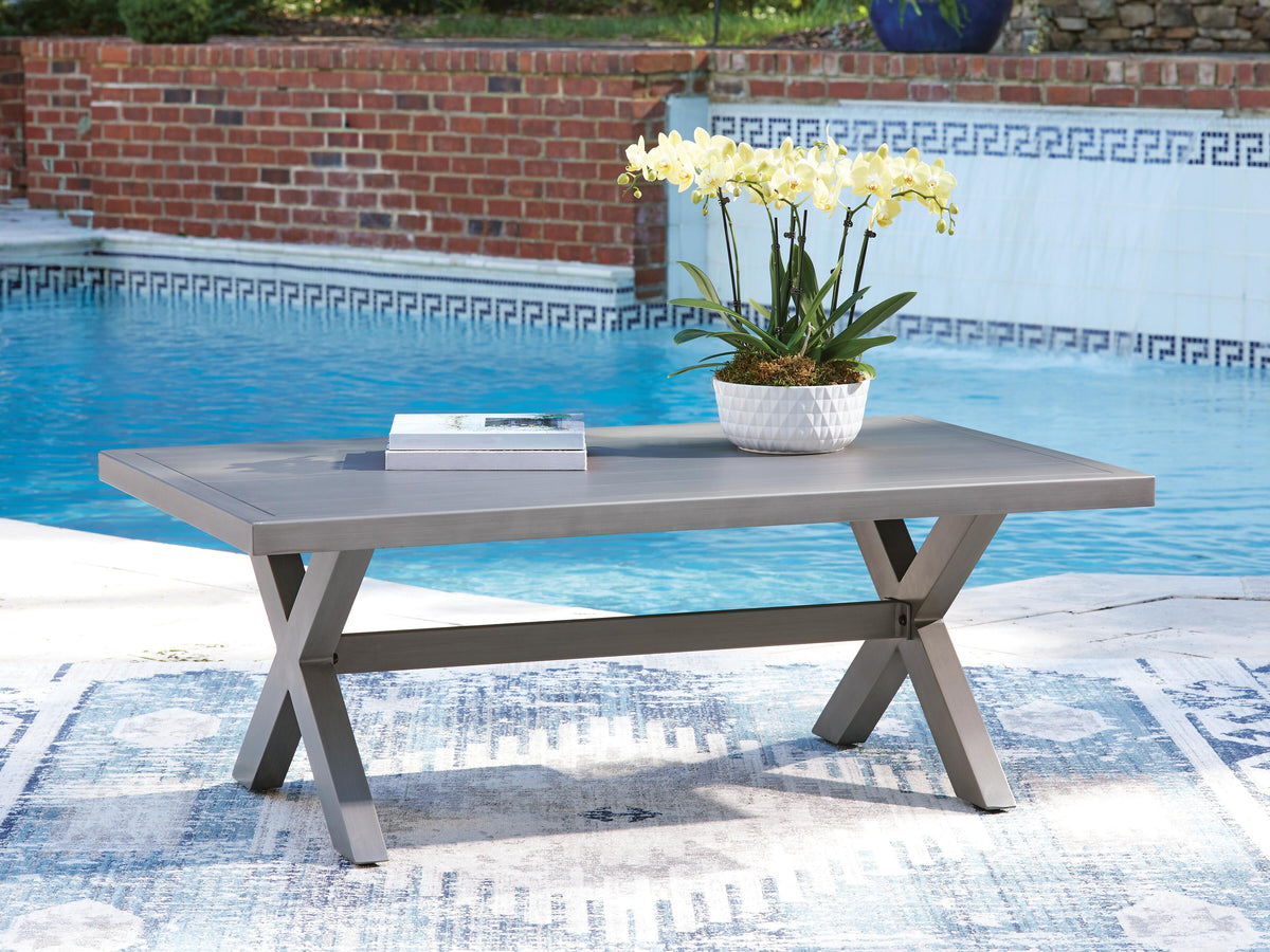 Half Outdoor Coffee Table