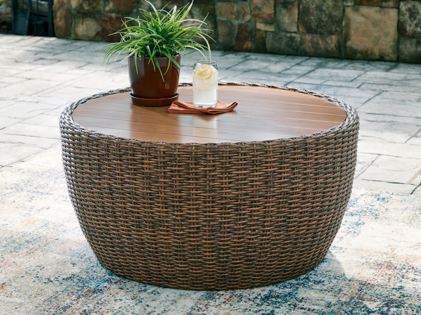 Double Outdoor Coffee Table