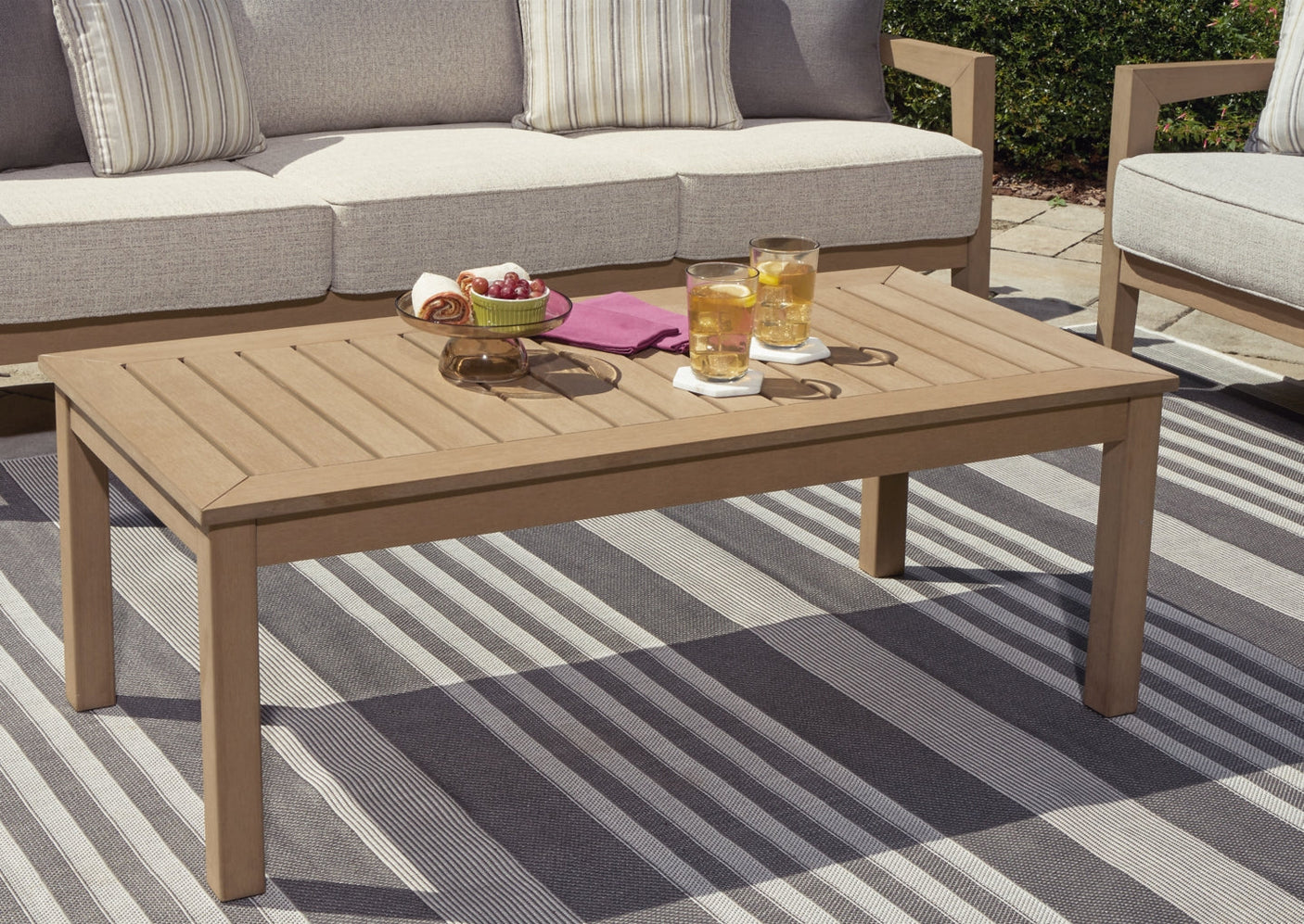 Hallow Outdoor Coffee Table