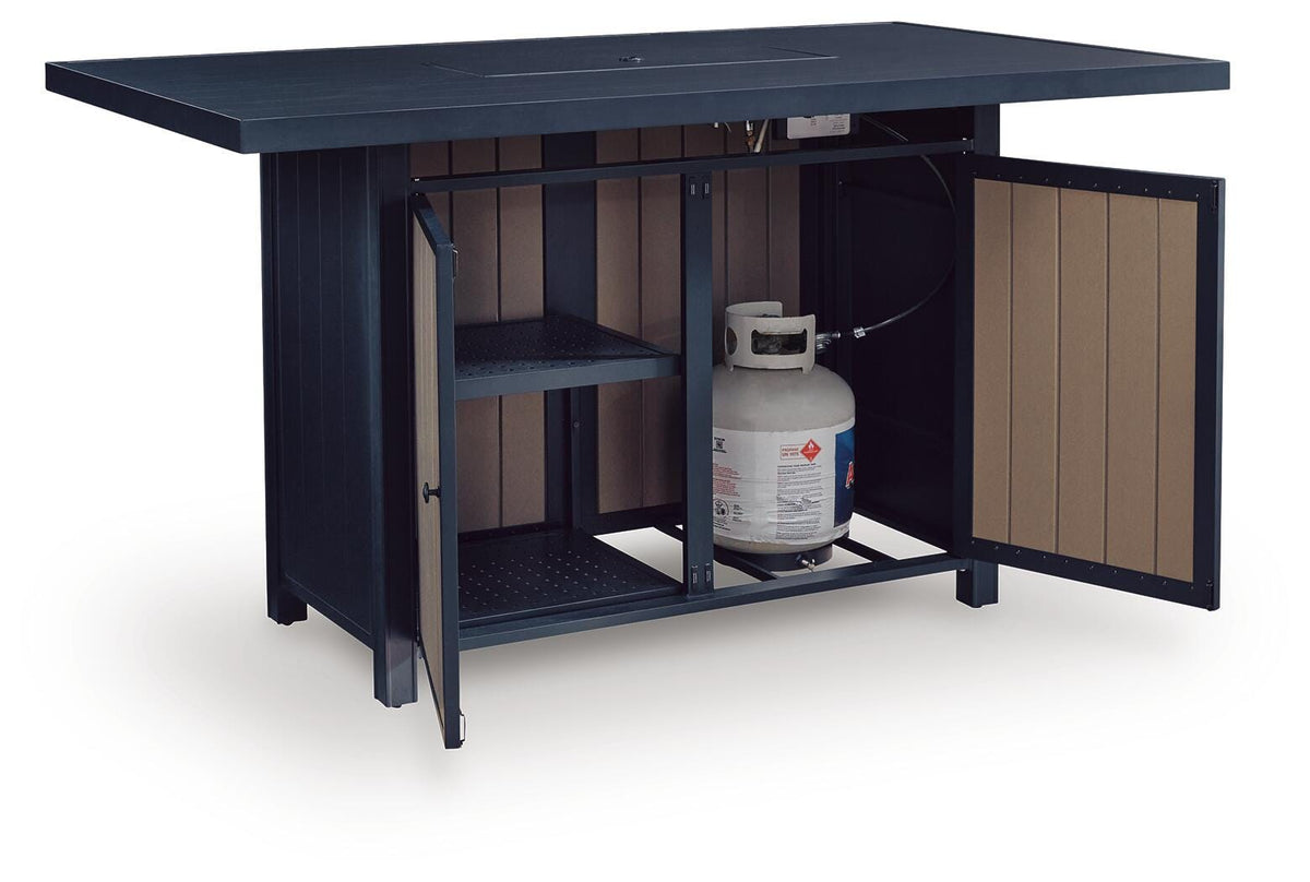 East Outdoor Bar Set
