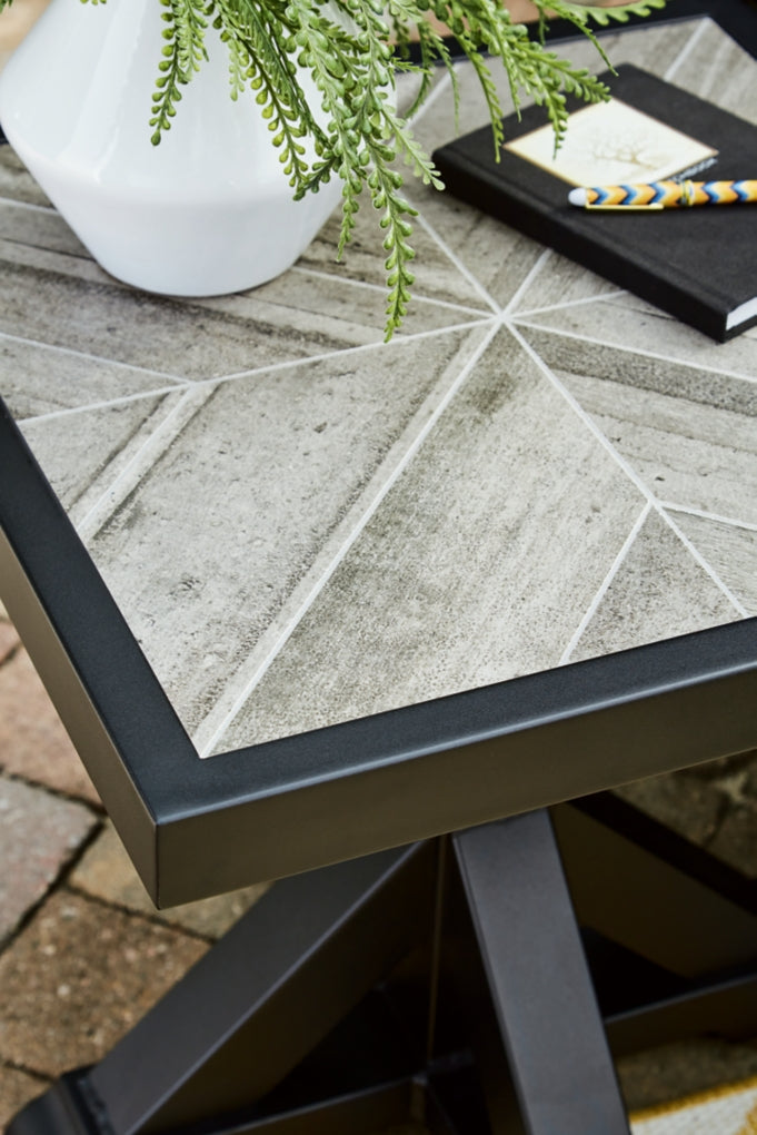 Beachcroft Outdoor End & Side Table