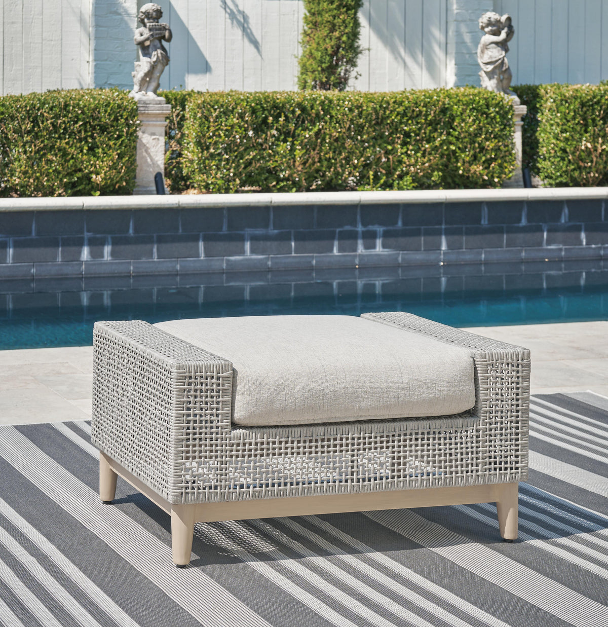 Seton Outdoor Ottoman