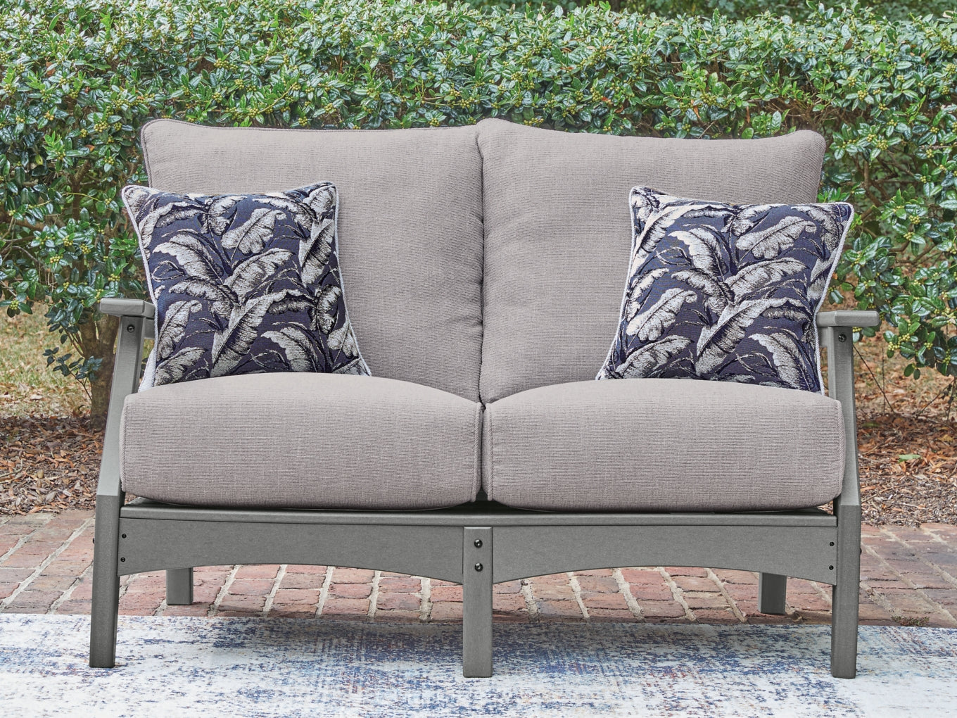 Cove Outdoor Loveseat