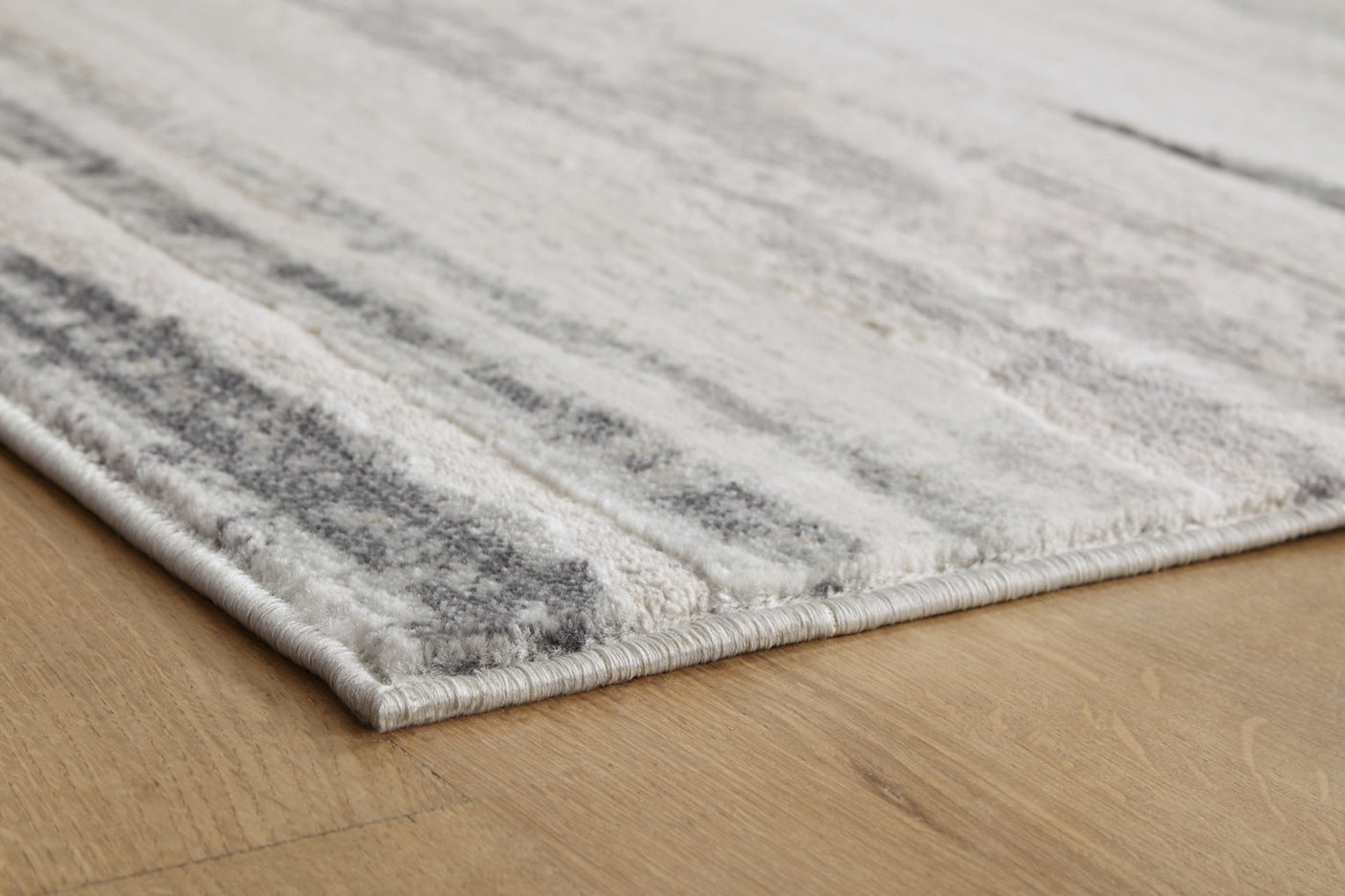 Abanett Area Rugs