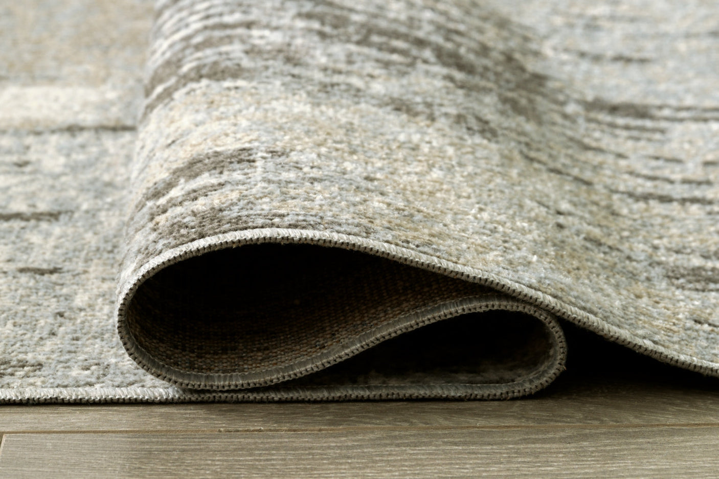 Arriston Area Rugs