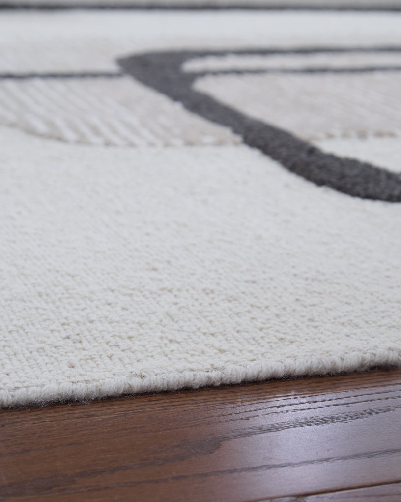 Davismour Area Rugs