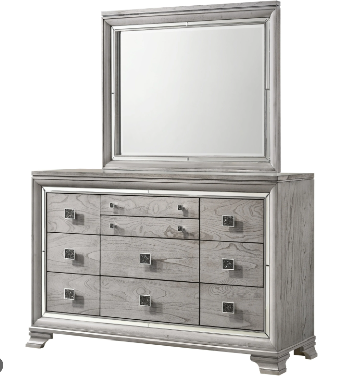Vail Dresser