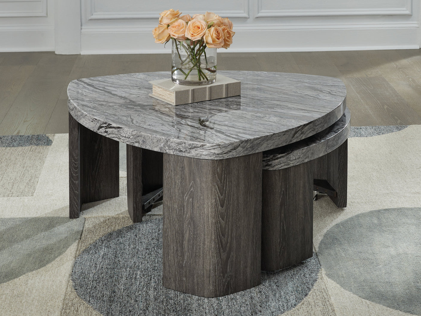 Surmour Stacked Coffee Table Set