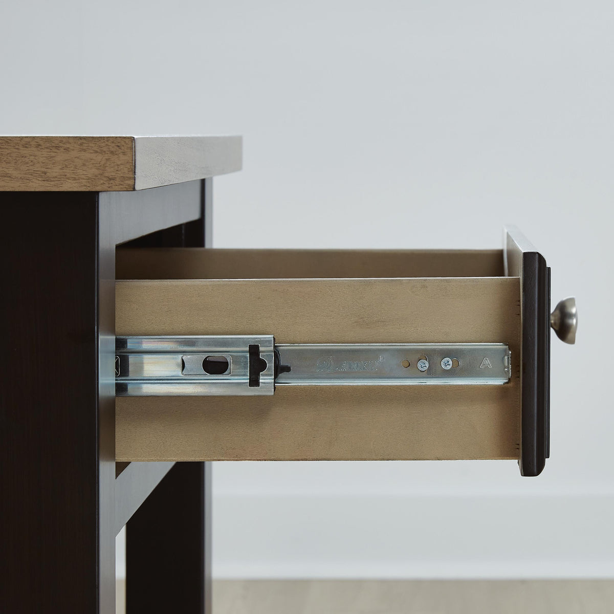 Drazmine End & Side Tables
