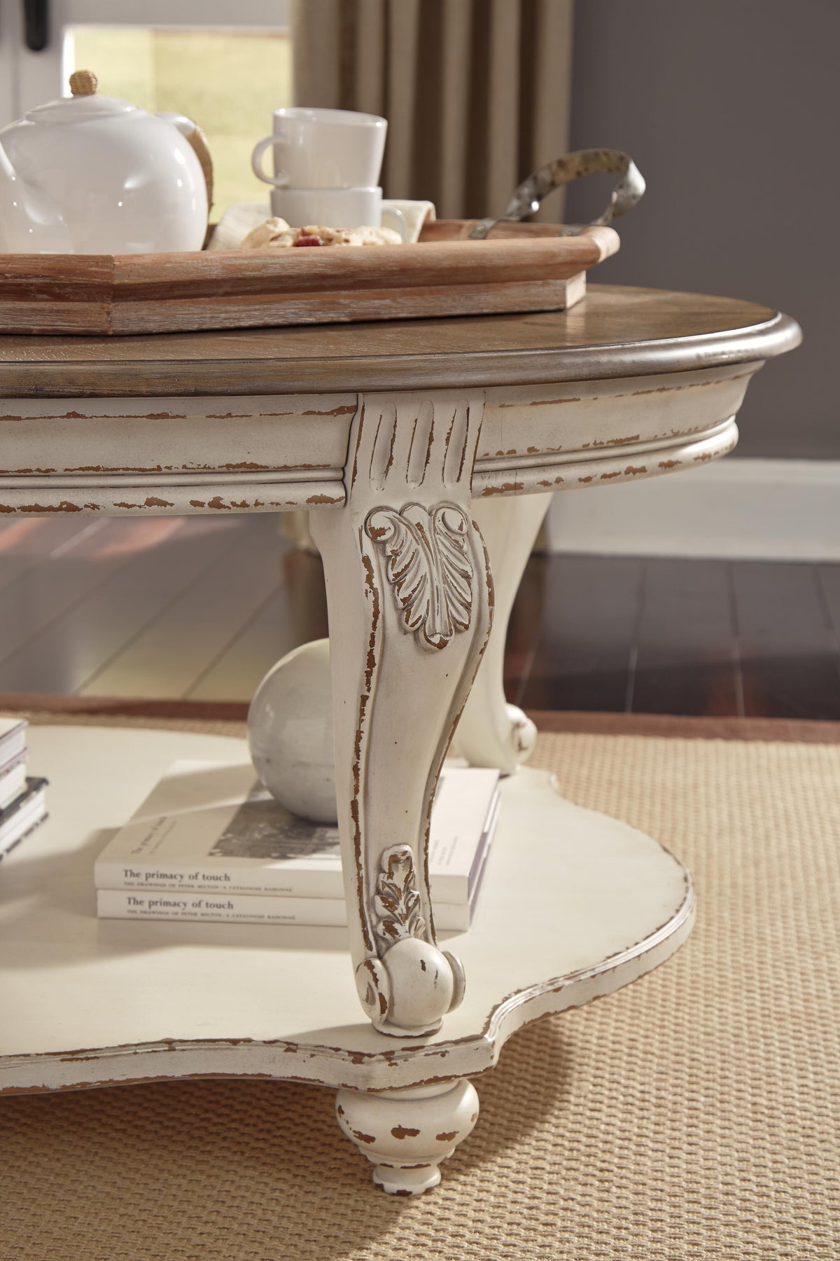 Realyn Coffee Tables