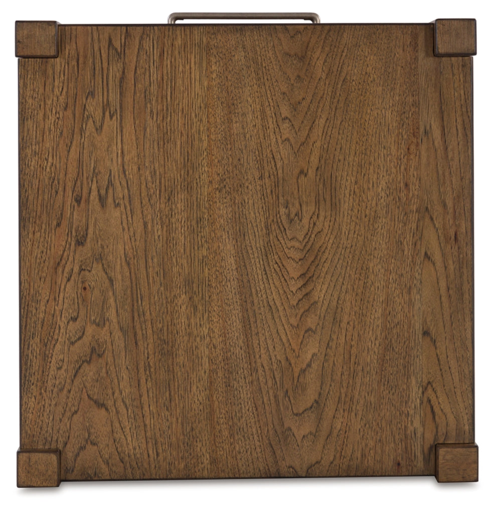 Cabalynn End & Side Tables
