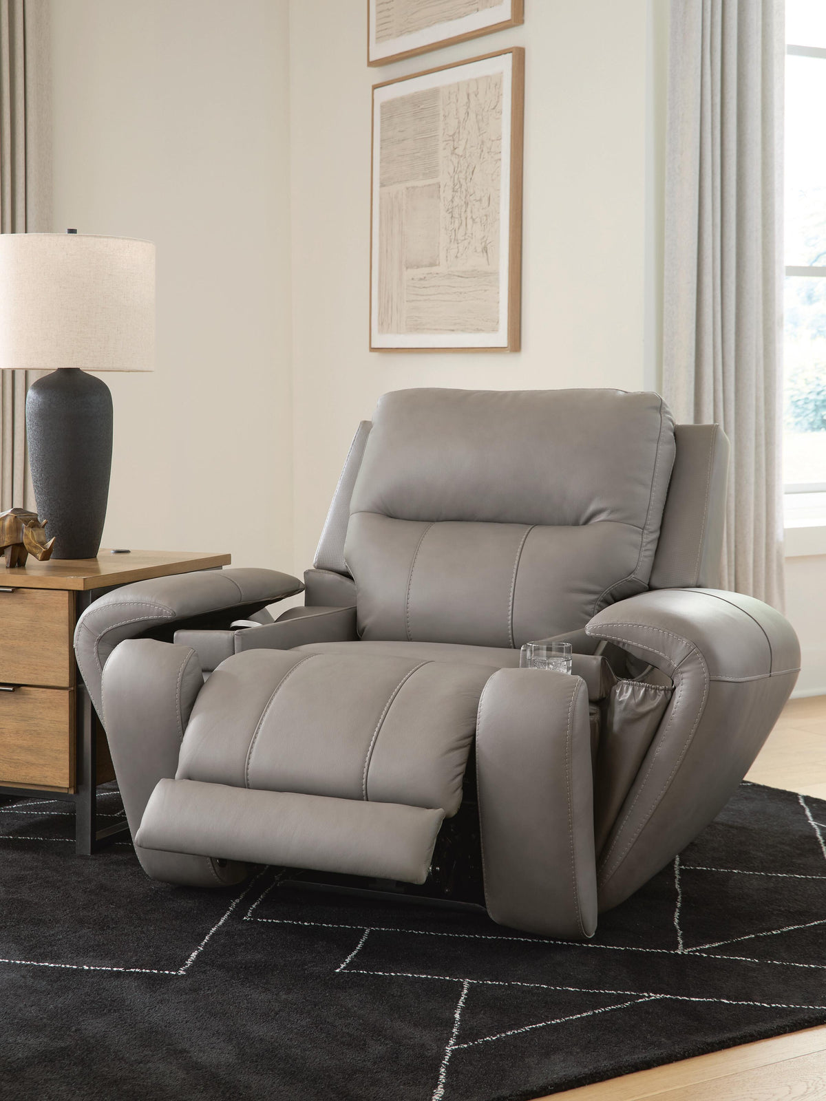 Trendsetter Power Recliner