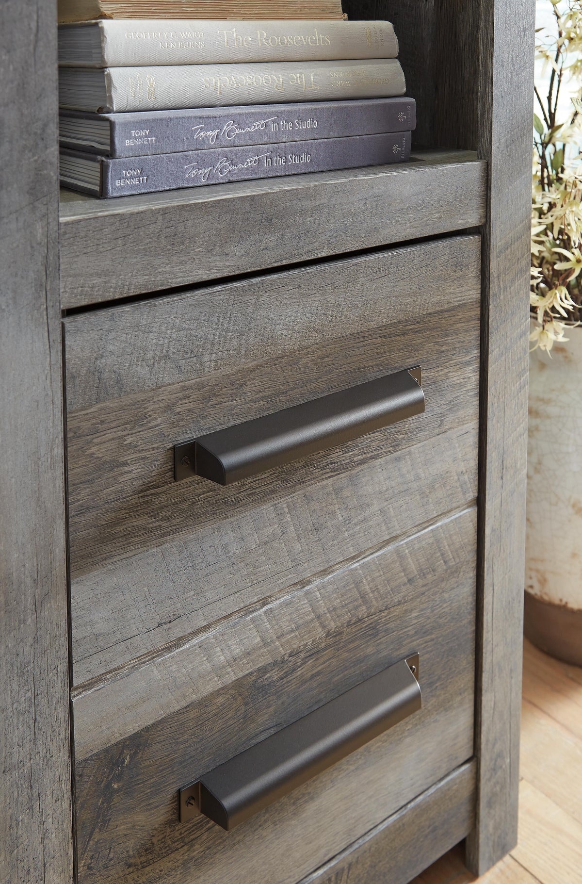 Wynnlow Tv Stands