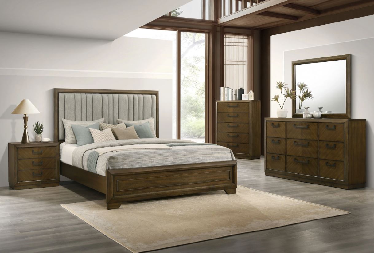Lakecrest Chest