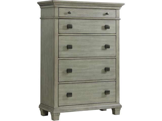 Crawford Queen Bedroom Set w/ Chest & FREE Gentleman Chest