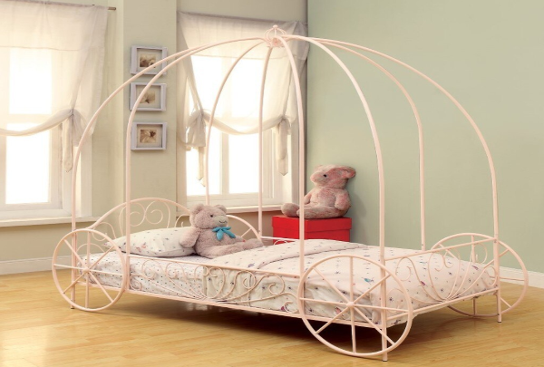 Princess carriage bed top rooms to go