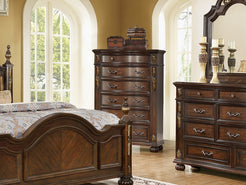 Sloane Chest