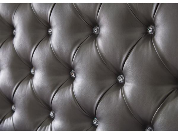 Coralayne Upholstered Queen Bedroom set - Katy Furniture