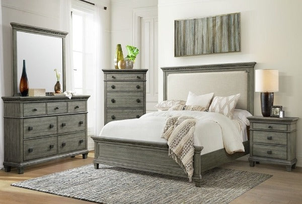 Crawford Queen Bedroom Set w/ Chest & FREE Gentleman Chest
