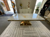 Elizabeth Table w/ 4 Chairs & 2 FREE Chairs