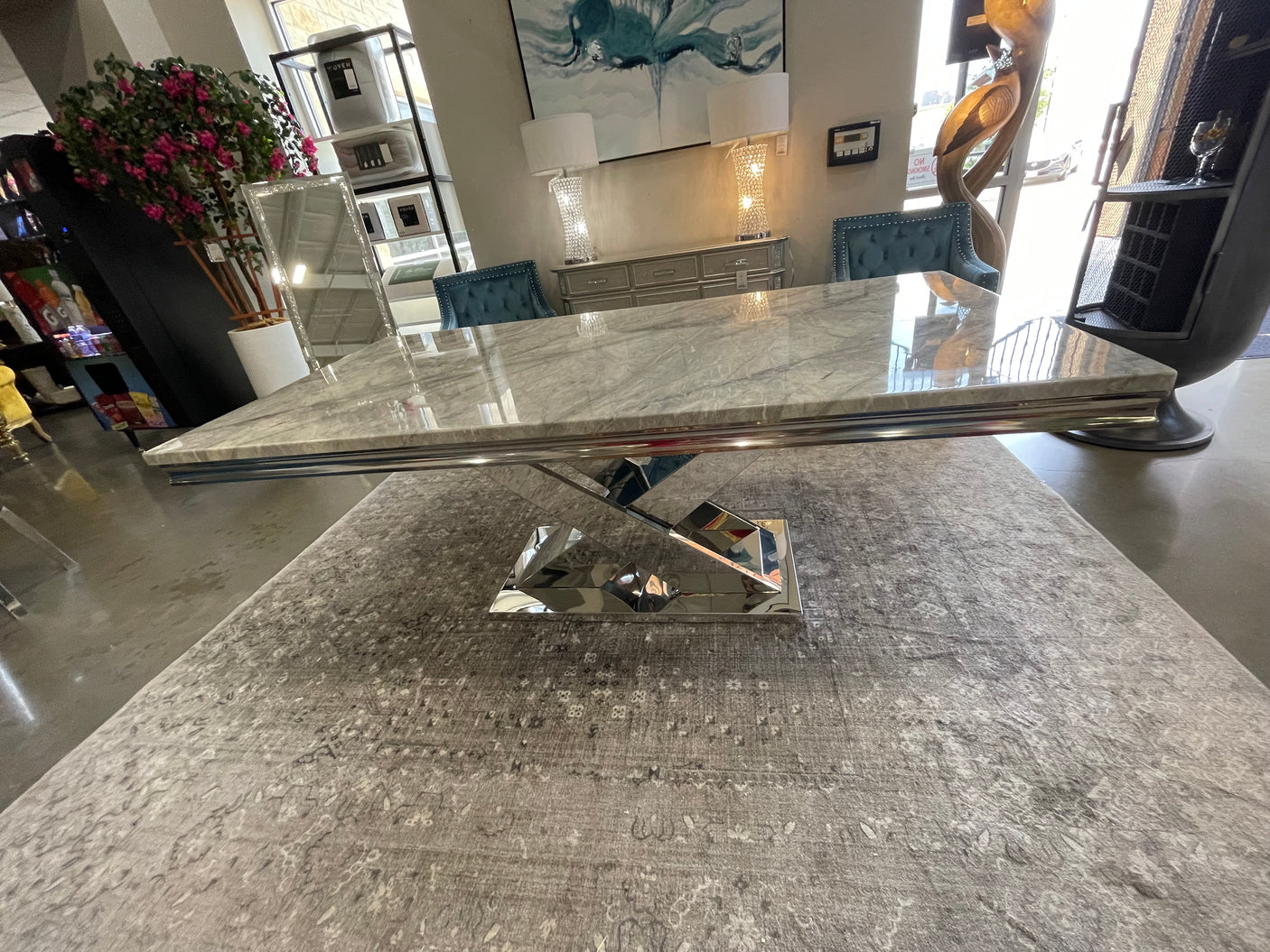 Anastasia Table w/ 6 Chairs