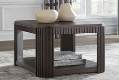Carlibrie Rect. End Table