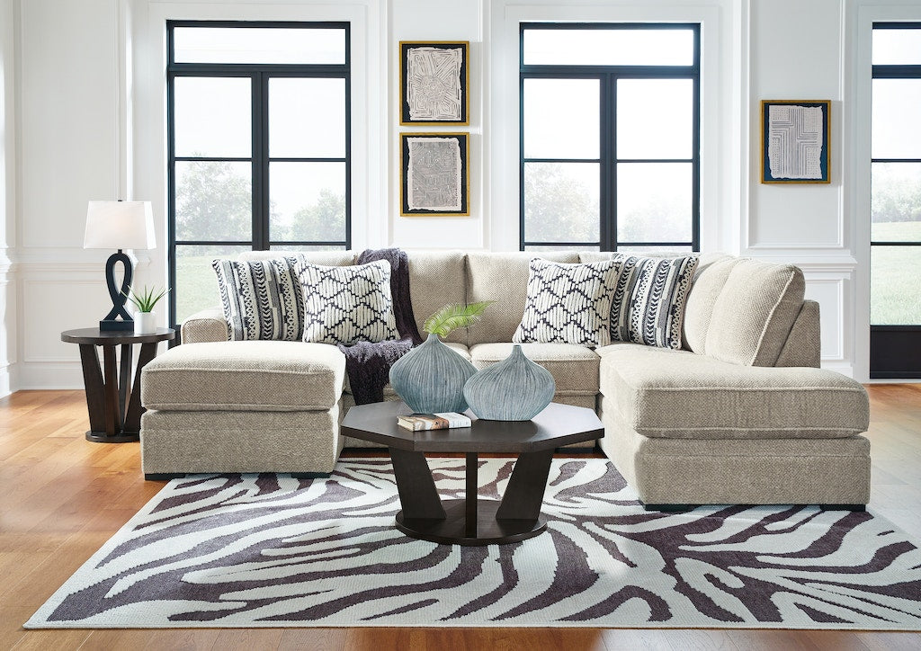 Calnita Sectional