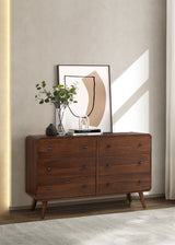 Robyn Dressers